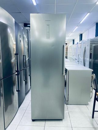 Congelador Samsung plateado
