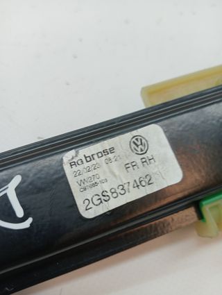 ELEVALUNAS DELANTERO DERECHO VOLKSWAGEN POLO (2)