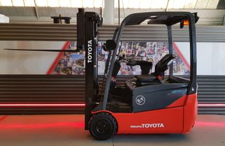 CARRETILLA ELEVADORA ELECTRICA