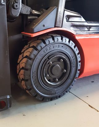 CARRETILLA ELEVADORA ELECTRICA