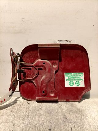 TAPA EXTERIOR COMBUSTIBLE DACIA SANDERO (3)