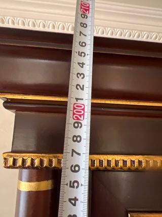 Vitrina Clásica Madera y Cristal