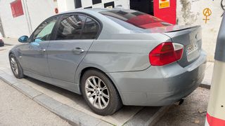 BMW 318i E90 2006