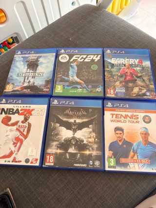 PS4 Bianca + 6 Giochi + 2 Controller + 5 Giochi digitali