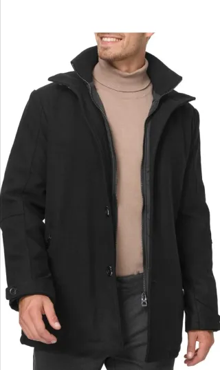 Abrigo Negro Indicode Talla L. Totalmente nuevo.