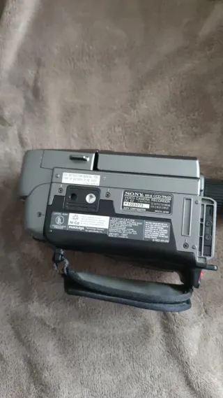 Video cámara Sony OCD-TRV22 + cargador