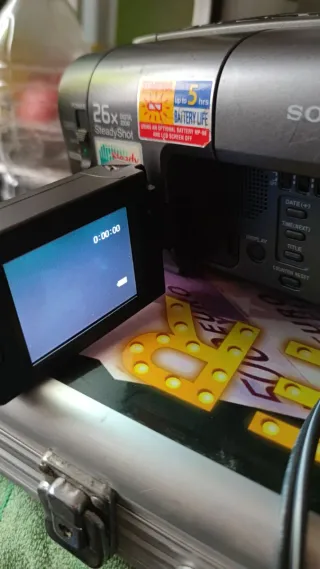 Video cámara Sony OCD-TRV22 + cargador