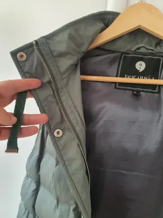 Chaleco acolchado verde oliva porque?