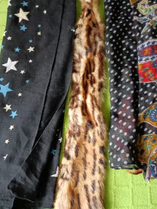 Lote 5 pañuelos cuello estampados