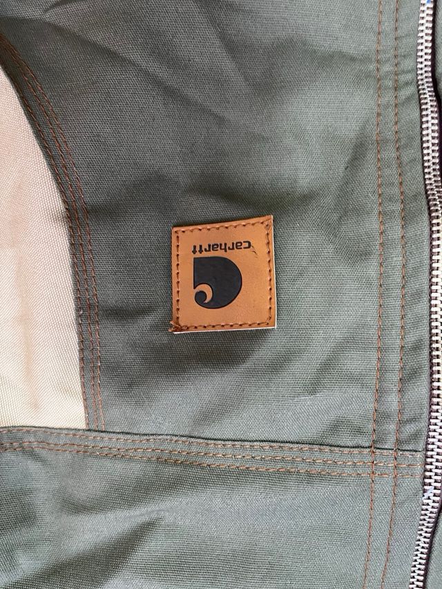 Carhartt Jacket – Classic Workwear