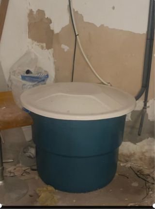 Depósito cilíndrico poliéster con tapa 200 litros