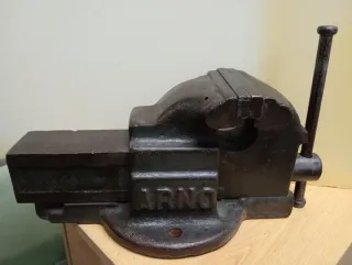 Tornillo de banco ARNO 120