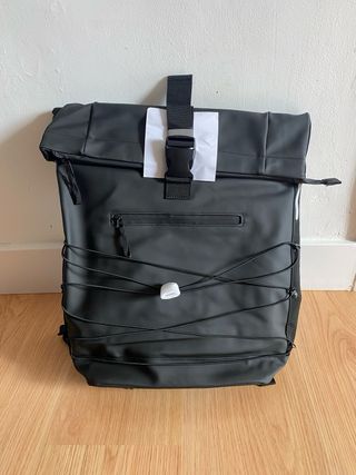 Mochila impermeable negra