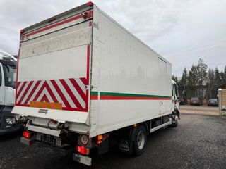 Renault D240 Doble cabina