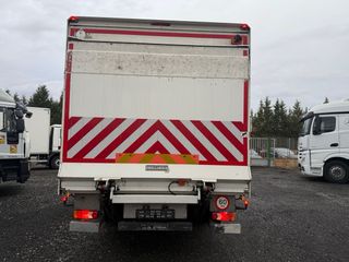 Renault D240 Doble cabina