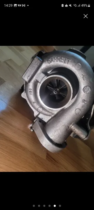 Turbo BMW Serie 3 5 E61 530d GT2256V