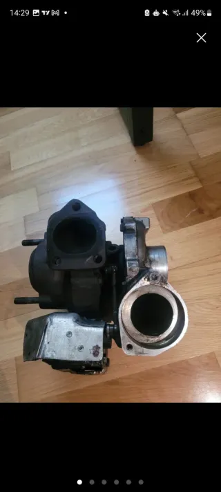 Turbo BMW Serie 3 5 E61 530d GT2256V