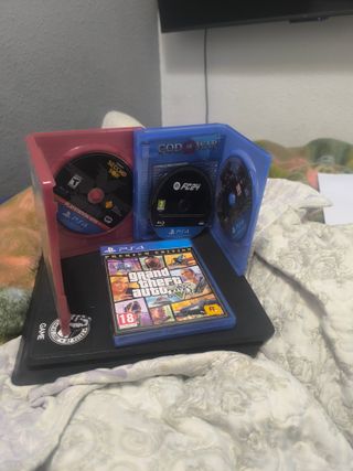 PS4 Slim Nera + 3 Giochi