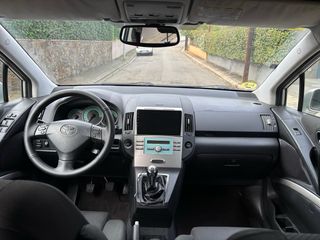 Toyota corola verso