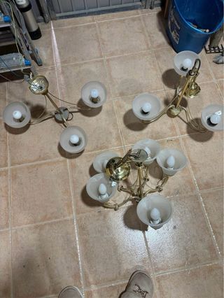 Lámpara colgante dorada de cristal