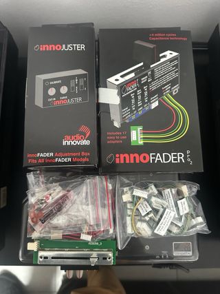 Mesa de mezclas Allen&Heath Xone:23 + Decksaver