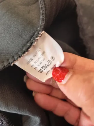 Falda negra con encaje