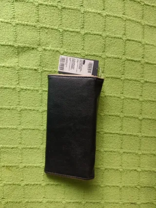 Monedero Byron Bay negro y beige con lazo