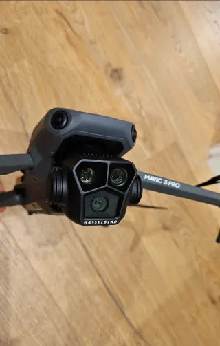 Dron DJI MAVIC 3 PRO