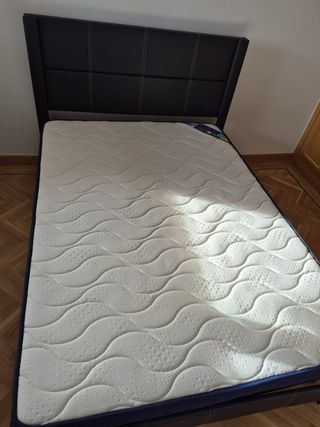Estructura cama 1.35m con cabecero y colchón