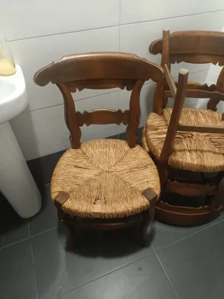Conjunto de 4 Sillas Antiguas Madera y Mimbre