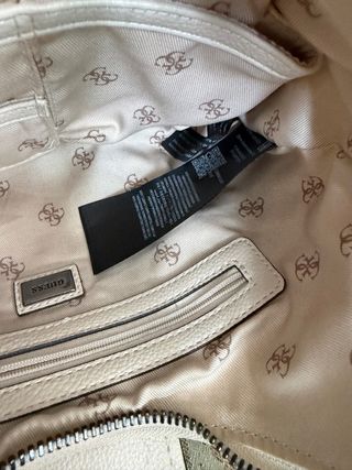 Bolso Guess Beige y Negro 29x20 cm