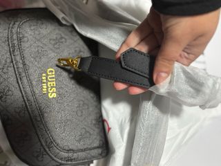 Bolso Guess Negro Nuevo con Etiqueta