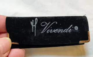 AGUJA SOLAPA EN PLATA CON FORMA DE PEINETA