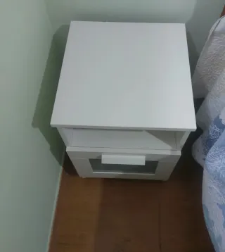 2 Mesitas de Noche Ikea Blancas