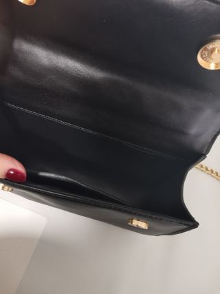 Borsa Pinko nera con tracolla oro
