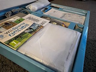 Nintendo Wii en su caja como nueva, JUEGOS