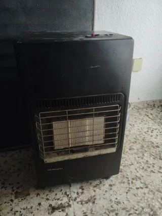 Estufa de gas Orbegozo negra