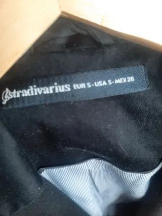 Blazer Stradivarius negro