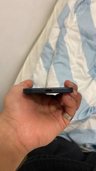 iPhone 16 128GB Azul Marino Batería 96%