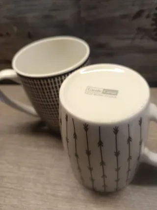 Set 2 Tazze Ceramica Fantasia Geometrica