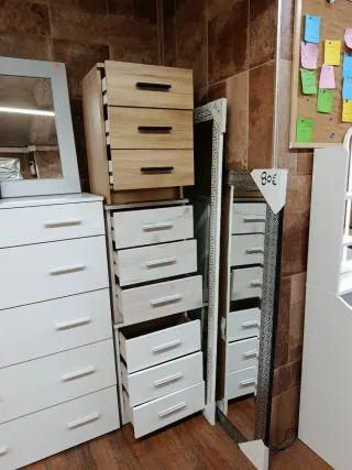 Mesita de noche 3 cajones madera