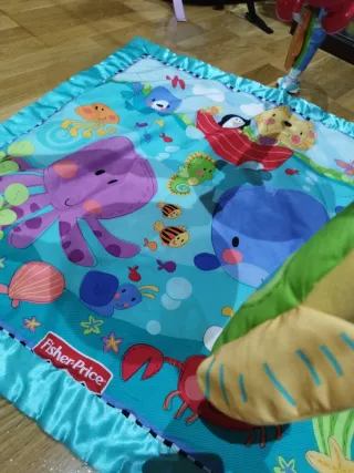 Manta de actividades para bebé