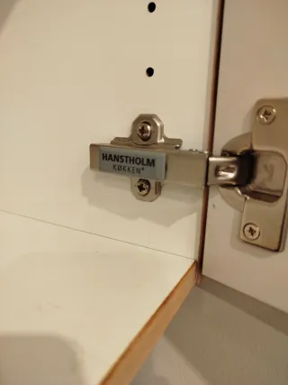 Encimera madera, armarios cocina y metal