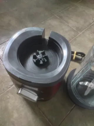 Licuadora Philips Avance Collection Roja