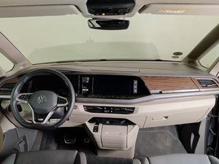 Volkswagen Multivan 2025