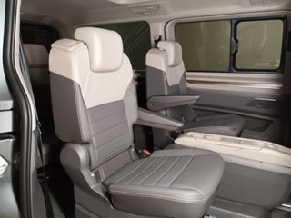 Volkswagen Multivan 2025