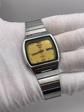 Relógio Seiko 5 Vintage Dourado Automático