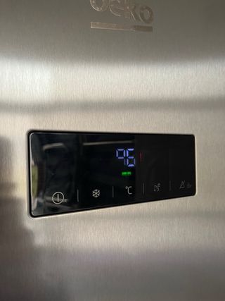 Congelador Vertical Beko