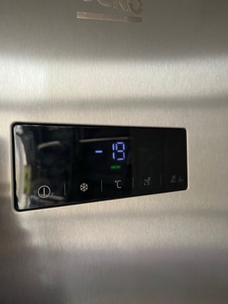 Congelador Vertical Beko