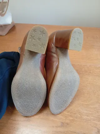 Botines de tacón marrones